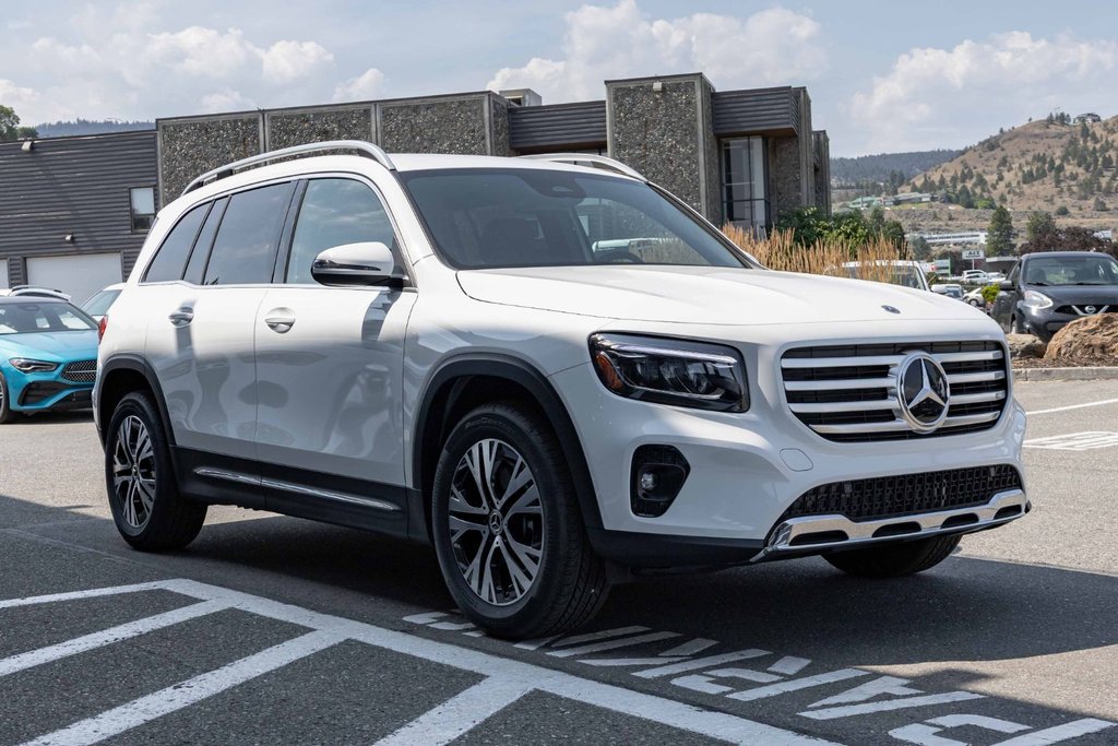 2026 Mercedes-Benz GLB 250 SUV in Kamloops, British Columbia - 3 - w1024h768px