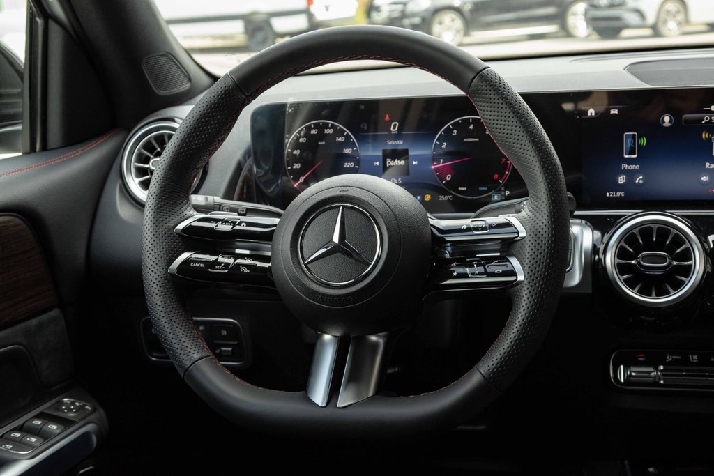 2026 Mercedes-Benz GLB 250 4MATIC SUV in Kamloops, British Columbia - 13 - w1024h768px