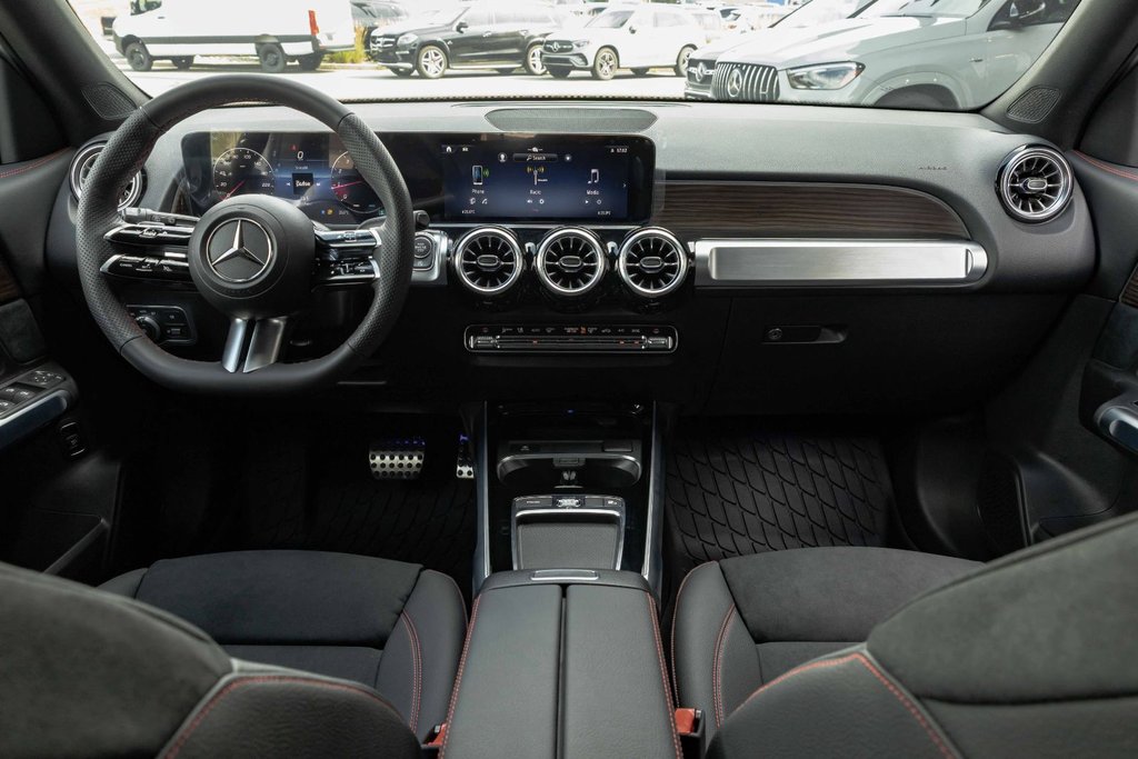 2026 Mercedes-Benz GLB 250 4MATIC SUV in Kamloops, British Columbia - 18 - w1024h768px
