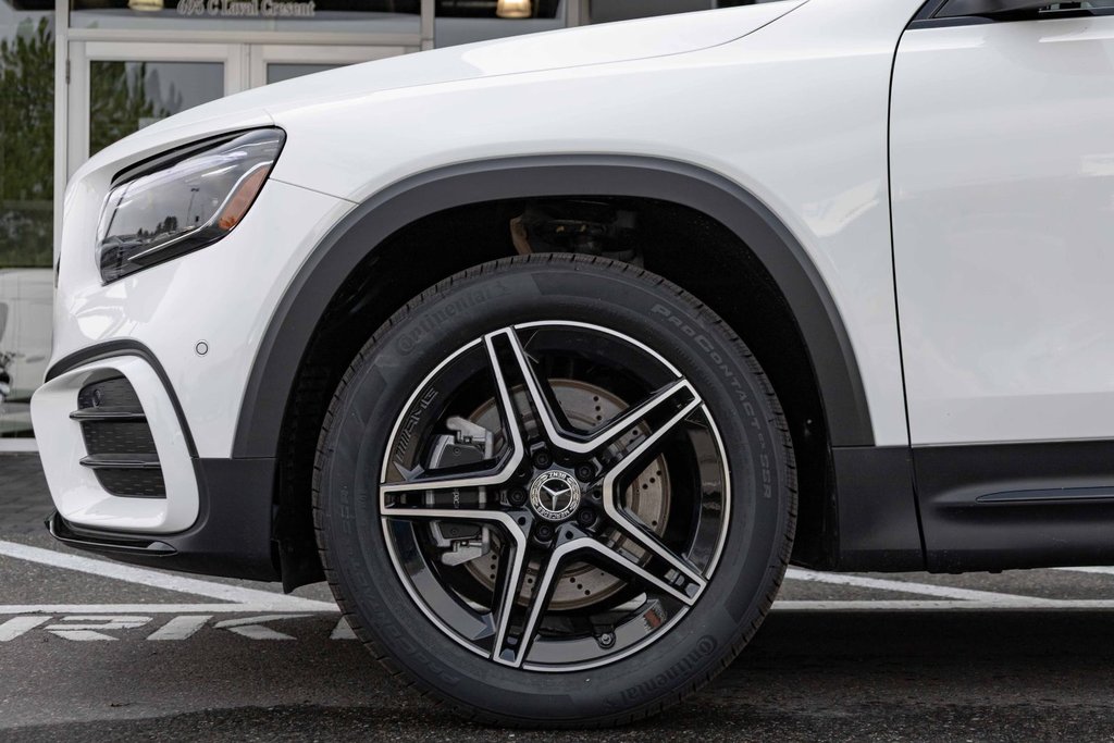 2026 Mercedes-Benz GLB 250 4MATIC SUV in Kamloops, British Columbia - 7 - w1024h768px
