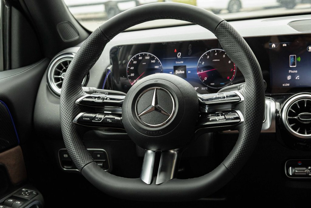 2026 Mercedes-Benz GLB 250 4MATIC SUV in Kamloops, British Columbia - 13 - w1024h768px
