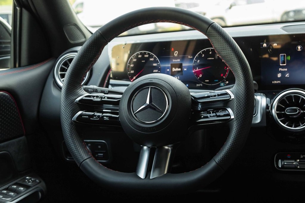 2026 Mercedes-Benz GLB 250 4MATIC SUV in Kamloops, British Columbia - 13 - w1024h768px