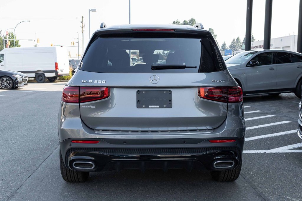 2026 Mercedes-Benz GLB 250 4MATIC SUV in Kamloops, British Columbia - 4 - w1024h768px