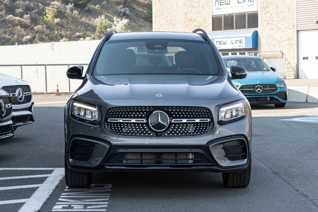2026 Mercedes-Benz GLB 250 4MATIC SUV in Kamloops, British Columbia - 2 - w1024h768px