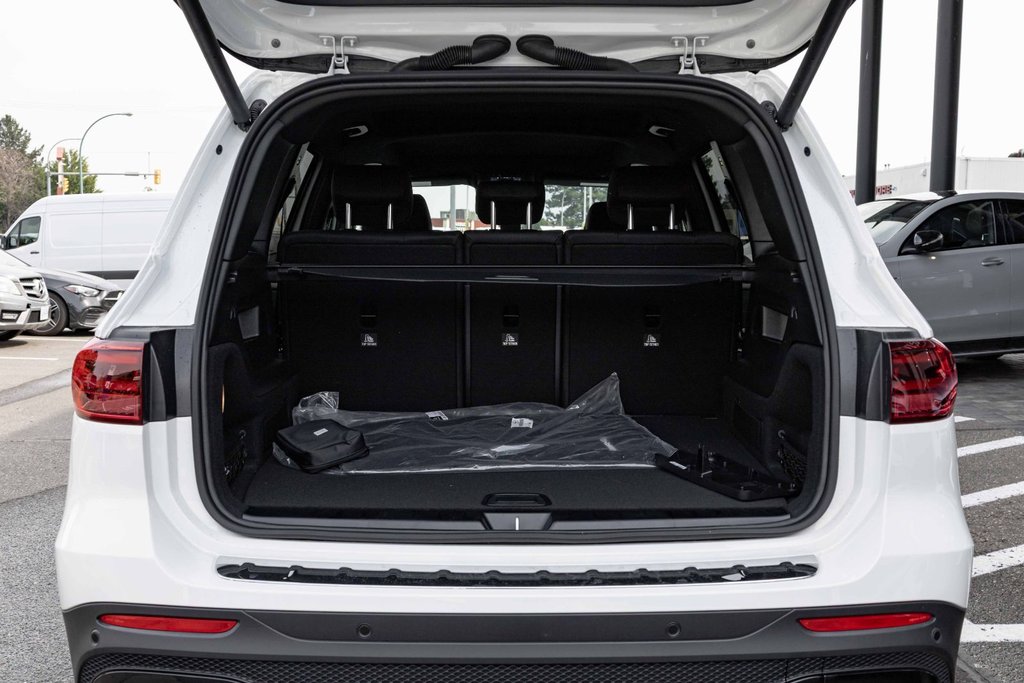 2026 Mercedes-Benz GLB 250 4MATIC SUV in Kamloops, British Columbia - 5 - w1024h768px