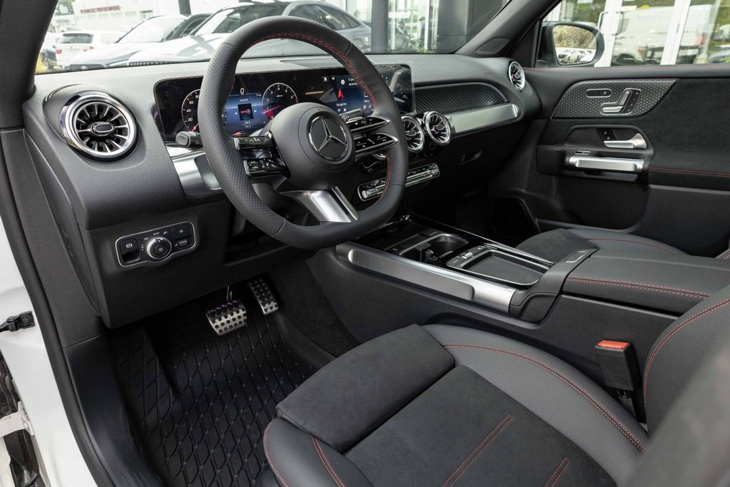 2026 Mercedes-Benz GLB 250 4MATIC SUV in Kamloops, British Columbia - 9 - w1024h768px
