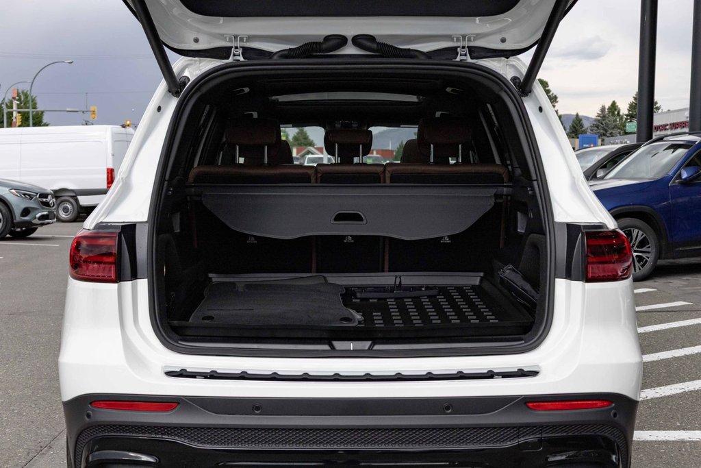 2026 Mercedes-Benz GLB 250 4MATIC SUV in Kamloops, British Columbia - 5 - w1024h768px