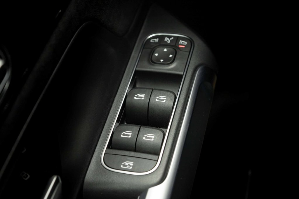 2023 Mercedes-Benz GLB250 4MATIC SUV in Kamloops, British Columbia - 12 - w1024h768px
