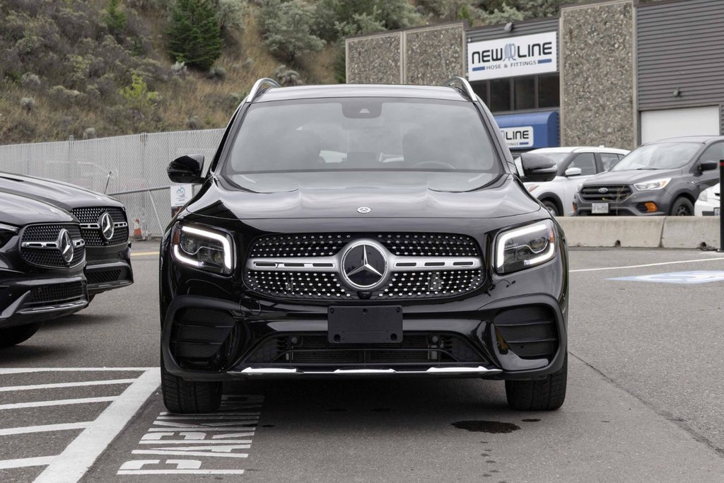 2023 Mercedes-Benz GLB250 4MATIC SUV in Kamloops, British Columbia - 2 - w1024h768px