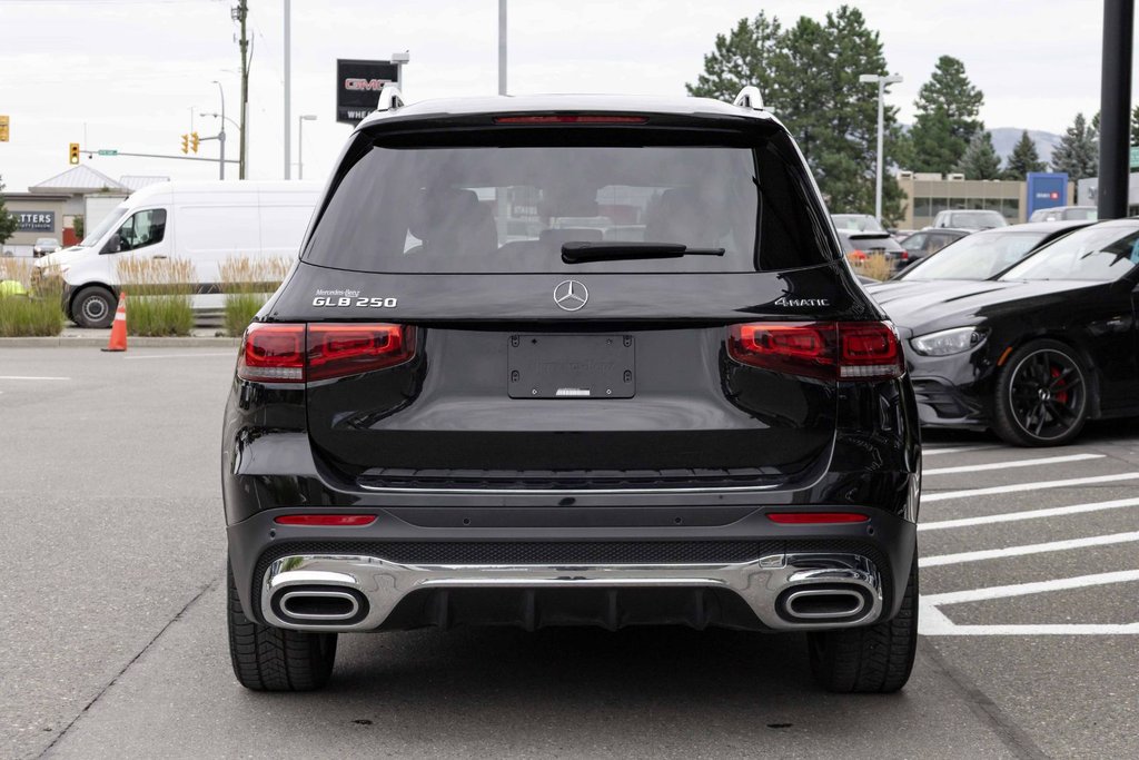 2023 Mercedes-Benz GLB250 4MATIC SUV in Kamloops, British Columbia - 4 - w1024h768px