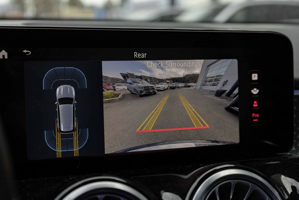 2024 Mercedes-Benz GLB250 4MATIC SUV in Kamloops, British Columbia - 16 - w1024h768px