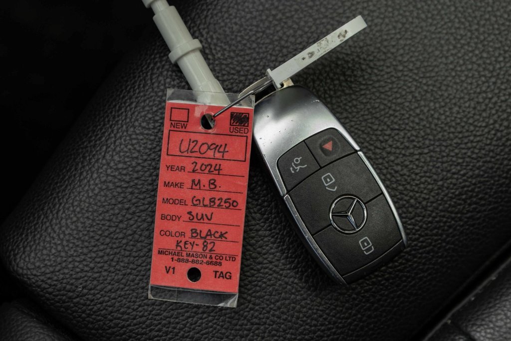 2024 Mercedes-Benz GLB250 4MATIC SUV in Kamloops, British Columbia - 20 - w1024h768px
