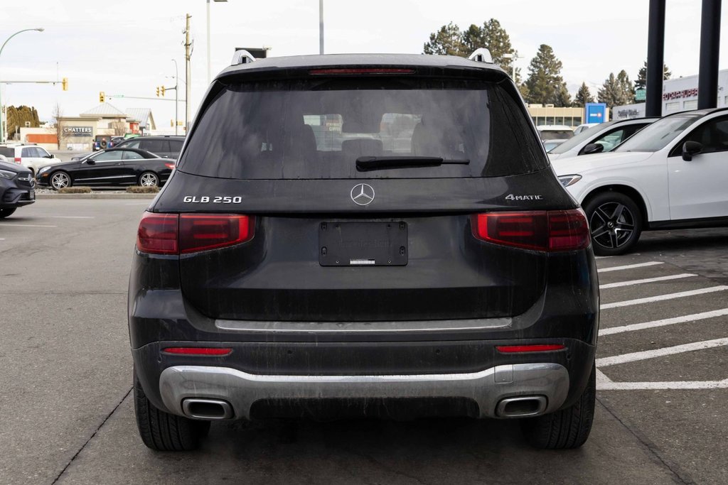 2024 Mercedes-Benz GLB250 4MATIC SUV in Kamloops, British Columbia - 4 - w1024h768px