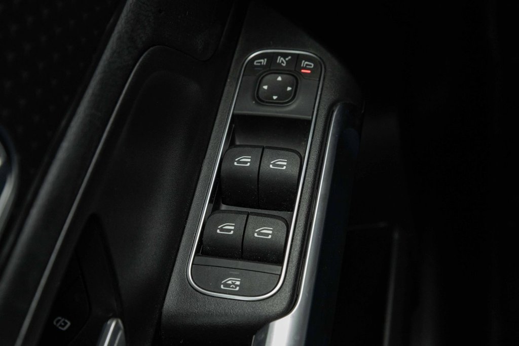 2024 Mercedes-Benz GLB250 4MATIC SUV in Kamloops, British Columbia - 12 - w1024h768px