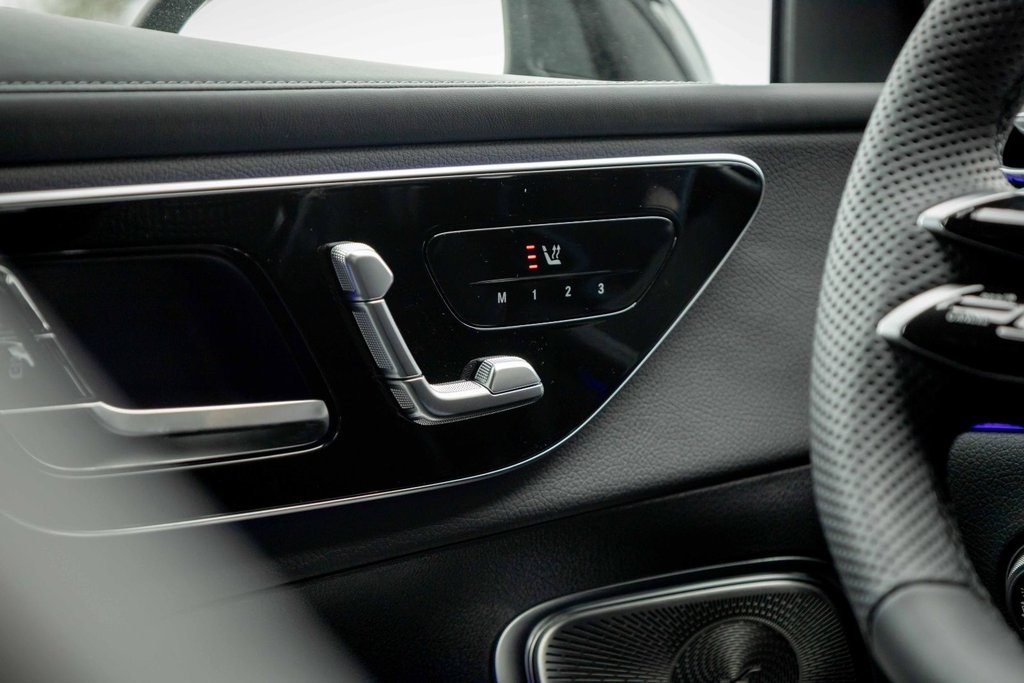 2026 Mercedes-Benz GLC Plug-in Hybrid 350e 4MATIC in Kamloops, British Columbia - 12 - w1024h768px