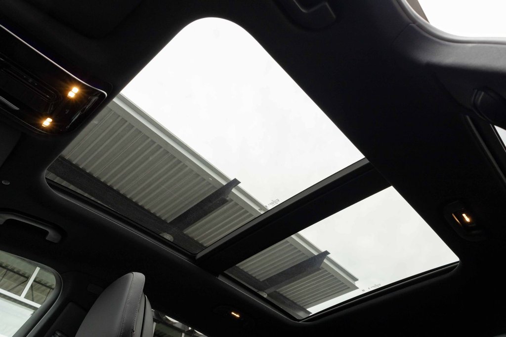 2026 Mercedes-Benz GLC Plug-in Hybrid 350e 4MATIC in Kamloops, British Columbia - 11 - w1024h768px