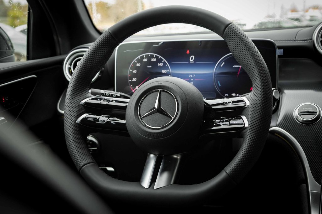 2026 Mercedes-Benz GLC Plug-in Hybrid 350e 4MATIC in Kamloops, British Columbia - 14 - w1024h768px