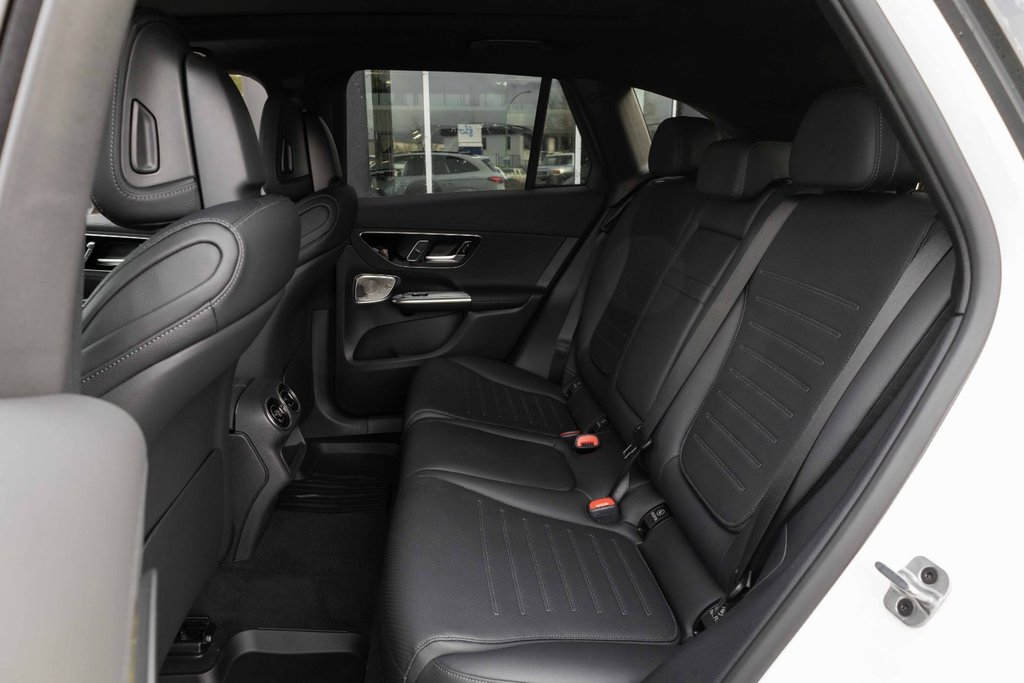 2026 Mercedes-Benz GLC Plug-in Hybrid 350e 4MATIC in Kamloops, British Columbia - 18 - w1024h768px