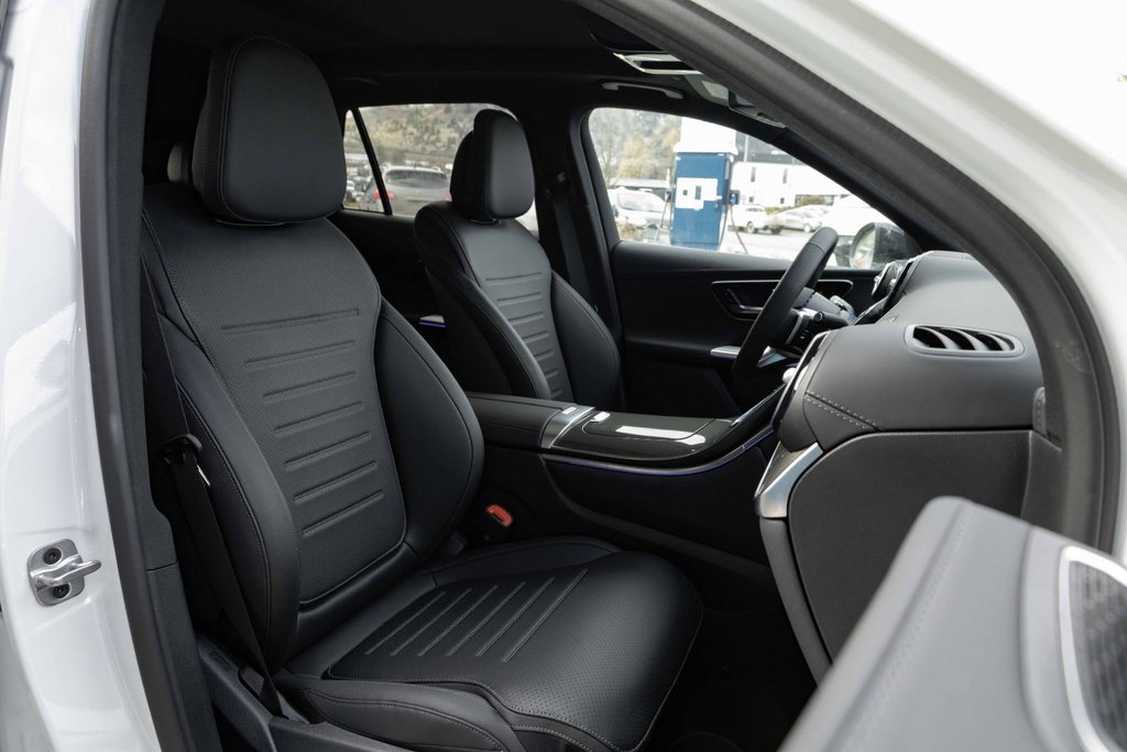 2026 Mercedes-Benz GLC Plug-in Hybrid 350e 4MATIC in Kamloops, British Columbia - 10 - w1024h768px