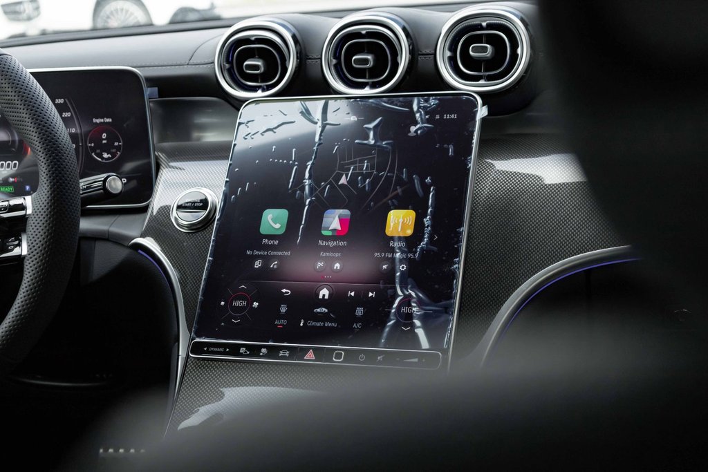 2026 Mercedes-Benz GLC Plug-in Hybrid 350e 4MATIC in Kamloops, British Columbia - 15 - w1024h768px