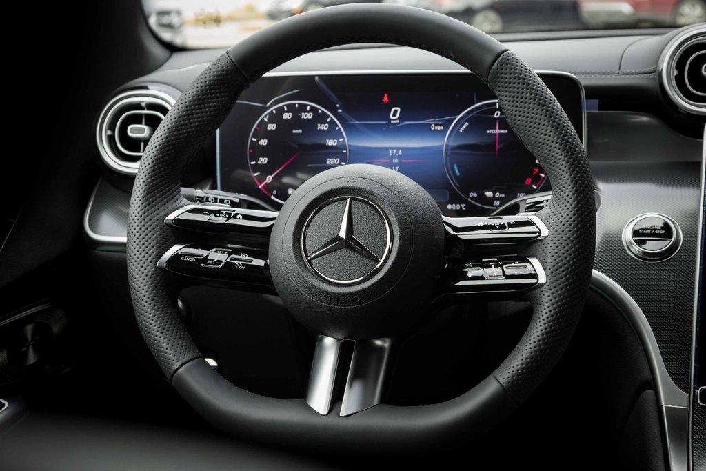 2026 Mercedes-Benz GLC Plug-in Hybrid 350e 4MATIC in Kamloops, British Columbia - 13 - w1024h768px