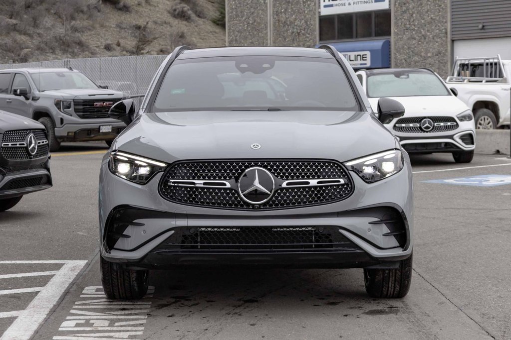 2026 Mercedes-Benz GLC Plug-in Hybrid 350e 4MATIC in Kamloops, British Columbia - 2 - w1024h768px