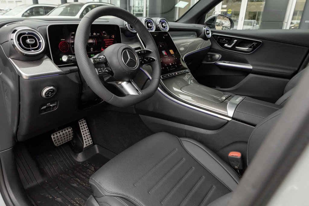 2026 Mercedes-Benz GLC Plug-in Hybrid 350e 4MATIC in Kamloops, British Columbia - 8 - w1024h768px
