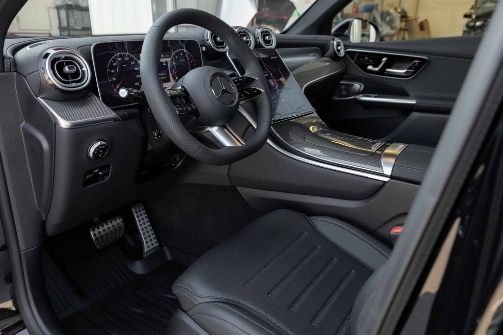 2026 Mercedes-Benz GLC 300 4MATIC in Kamloops, British Columbia - 8 - w1024h768px