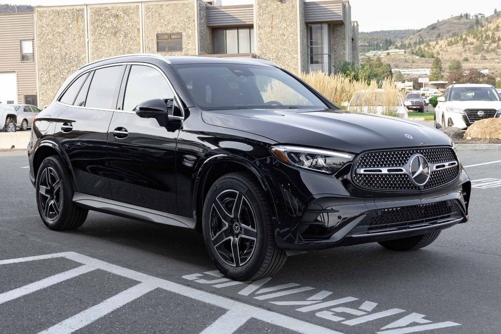2026 Mercedes-Benz GLC 300 4MATIC in Kamloops, British Columbia - 3 - w1024h768px