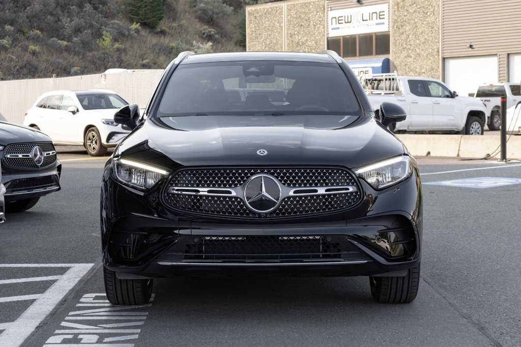 2026 Mercedes-Benz GLC 300 4MATIC in Kamloops, British Columbia - 2 - w1024h768px