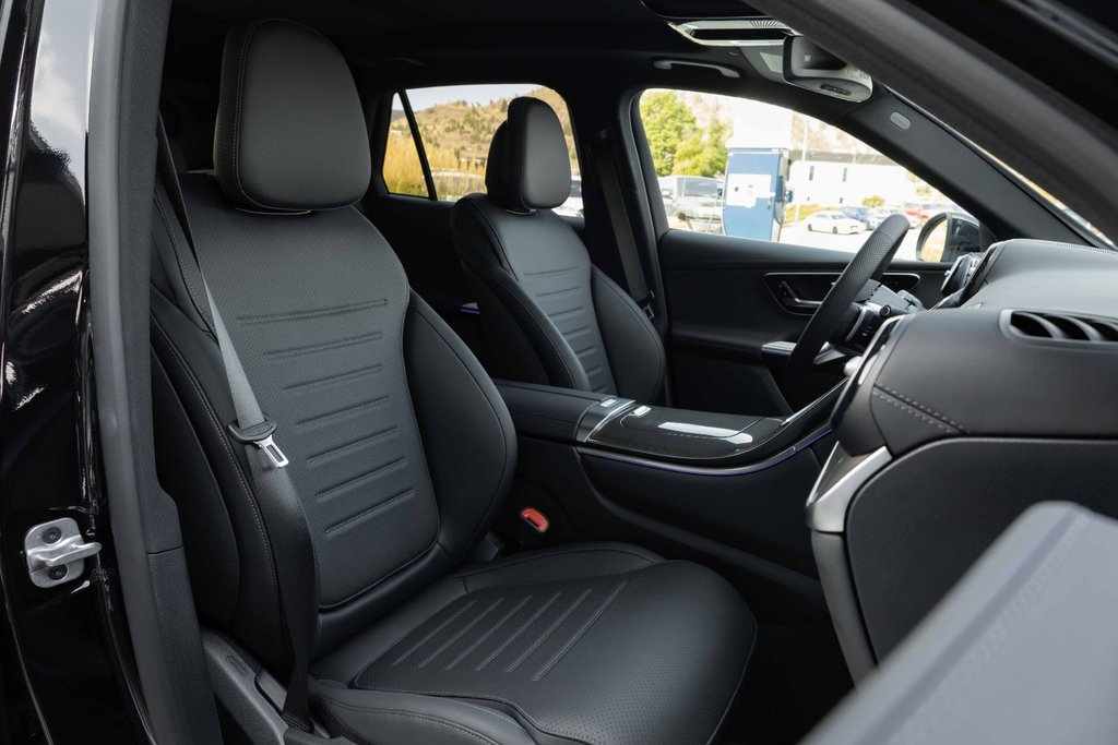 2026 Mercedes-Benz GLC 300 4MATIC in Kamloops, British Columbia - 9 - w1024h768px