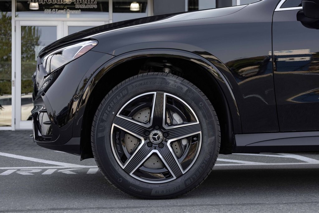 2026 Mercedes-Benz GLC 300 4MATIC in Kamloops, British Columbia - 7 - w1024h768px