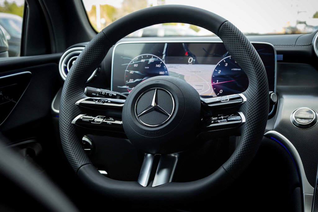2026 Mercedes-Benz GLC 300 4MATIC in Kamloops, British Columbia - 13 - w1024h768px