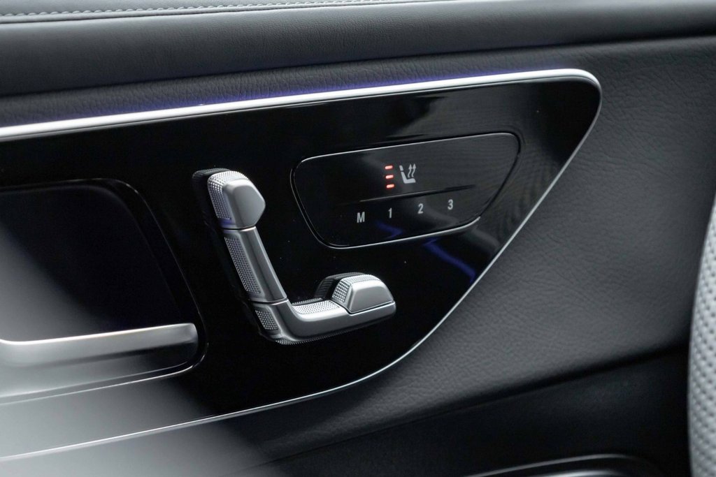 2026 Mercedes-Benz GLC 300 4MATIC in Kamloops, British Columbia - 11 - w1024h768px