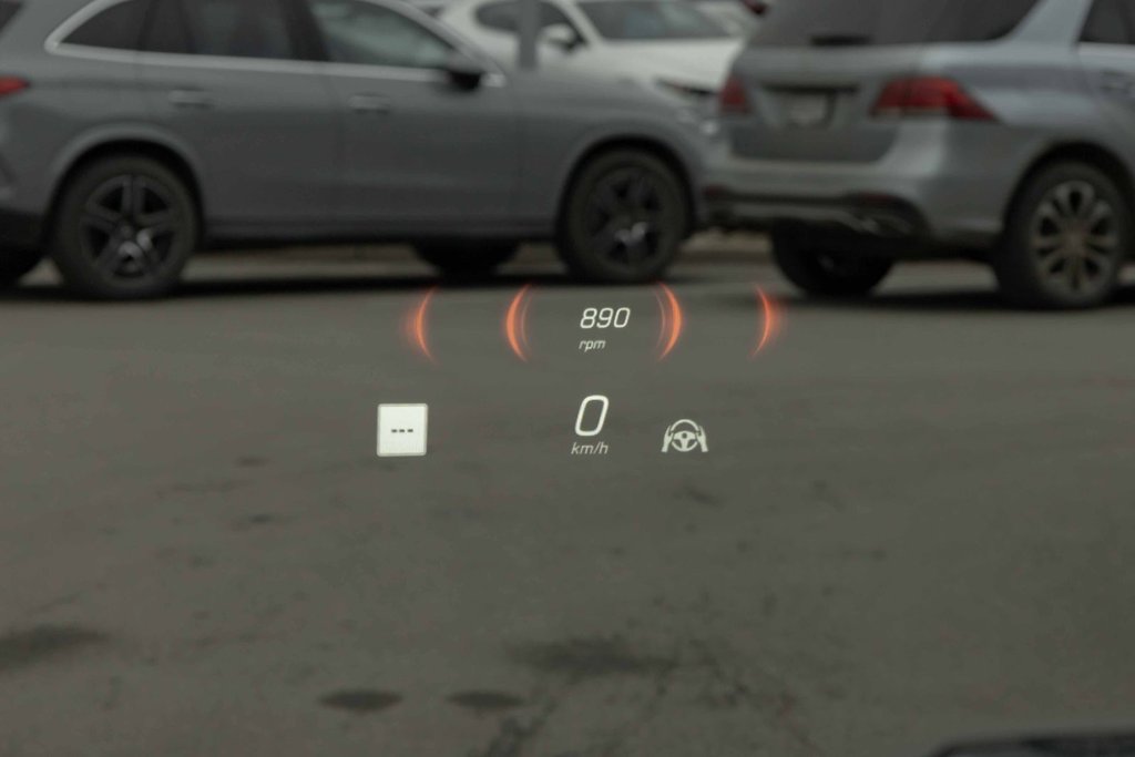 2026 Mercedes-Benz GLC 300 4MATIC in Kamloops, British Columbia - 14 - w1024h768px