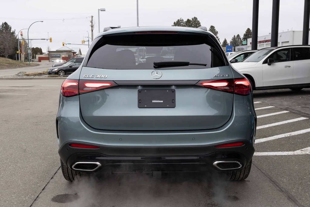 2026 Mercedes-Benz GLC 300 4MATIC in Kamloops, British Columbia - 4 - w1024h768px