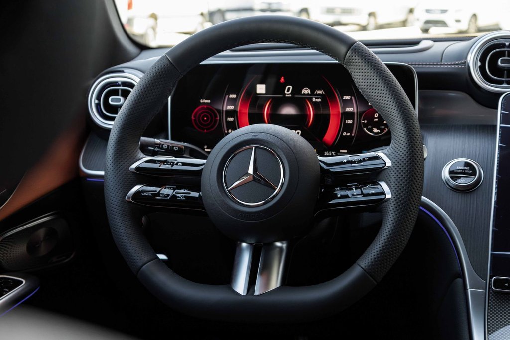2026 Mercedes-Benz GLC 300 4MATIC SUV in Kamloops, British Columbia - 12 - w1024h768px