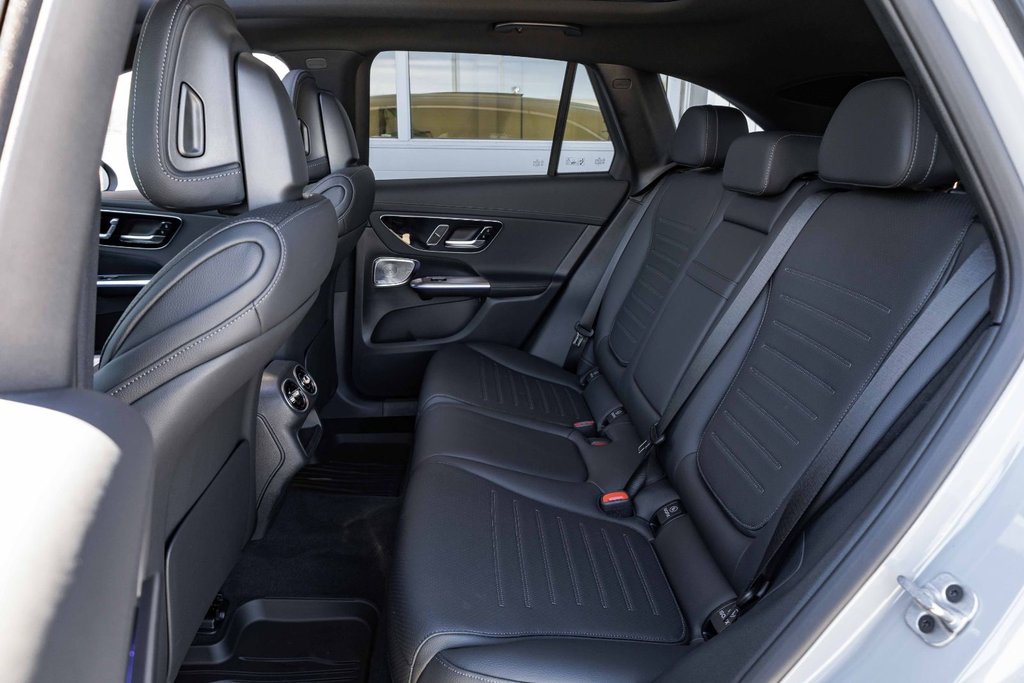 2026 Mercedes-Benz GLC 300 4MATIC SUV in Kamloops, British Columbia - 20 - w1024h768px