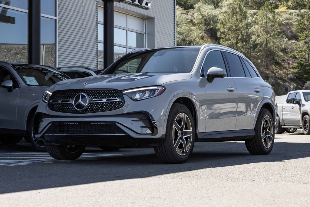 2026 Mercedes-Benz GLC 300 4MATIC SUV in Kamloops, British Columbia - 1 - w1024h768px