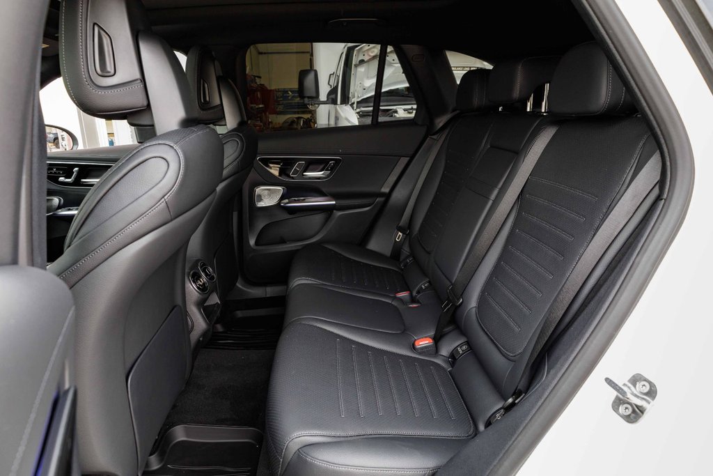 2026 Mercedes-Benz GLC 300 4MATIC SUV in Kamloops, British Columbia - 21 - w1024h768px