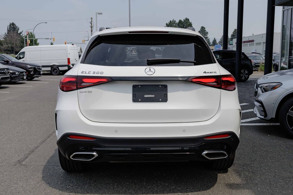 2026 Mercedes-Benz GLC 300 4MATIC SUV in Kamloops, British Columbia - 4 - w1024h768px