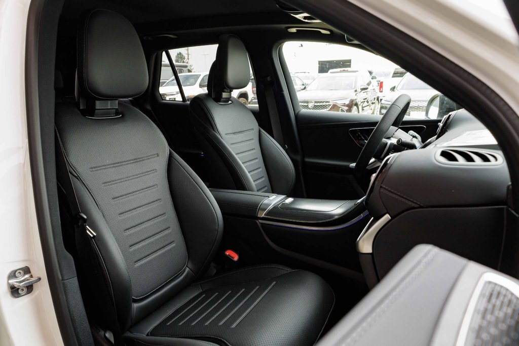 2026 Mercedes-Benz GLC 300 4MATIC SUV in Kamloops, British Columbia - 19 - w1024h768px
