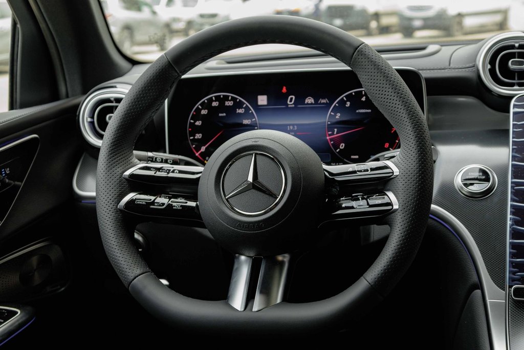 2026 Mercedes-Benz GLC 300 4MATIC SUV in Kamloops, British Columbia - 14 - w1024h768px