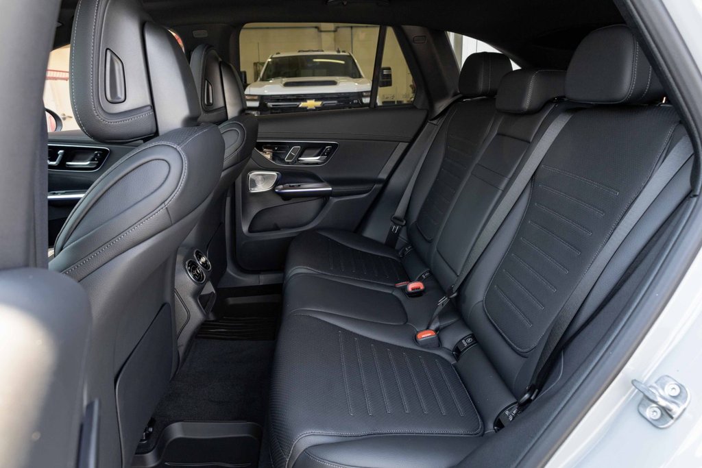 2026 Mercedes-Benz GLC 300 4MATIC SUV in Kamloops, British Columbia - 22 - w1024h768px