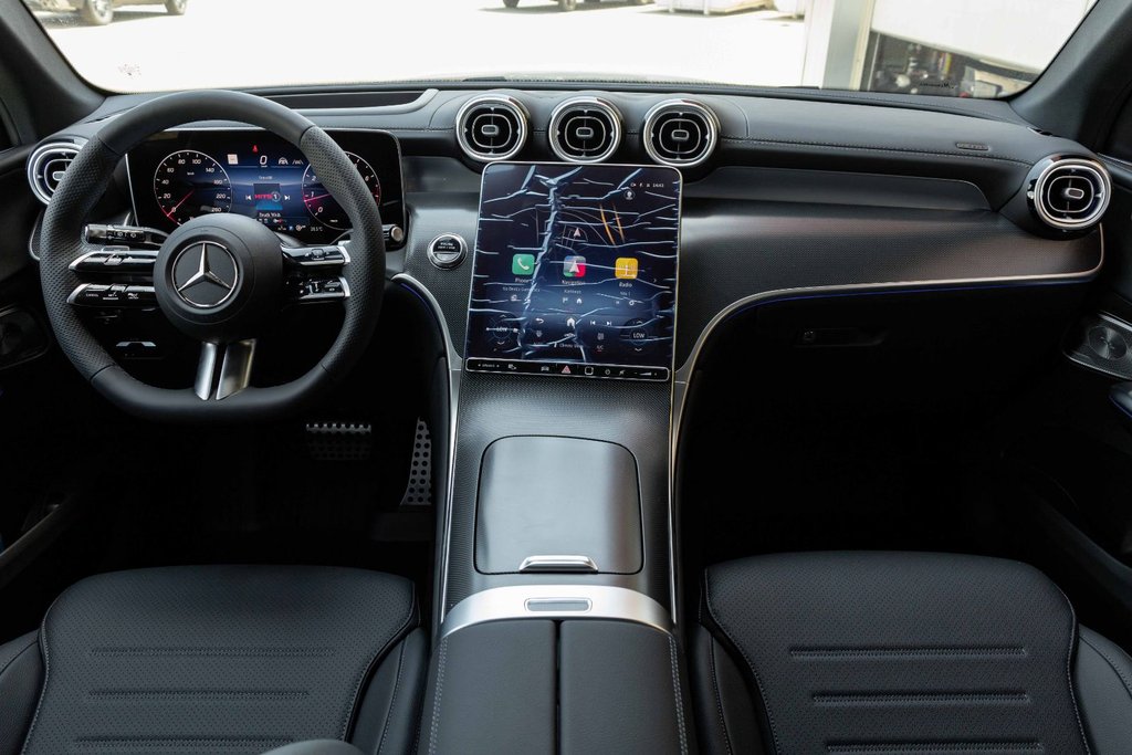 2026 Mercedes-Benz GLC 300 4MATIC SUV in Kamloops, British Columbia - 19 - w1024h768px