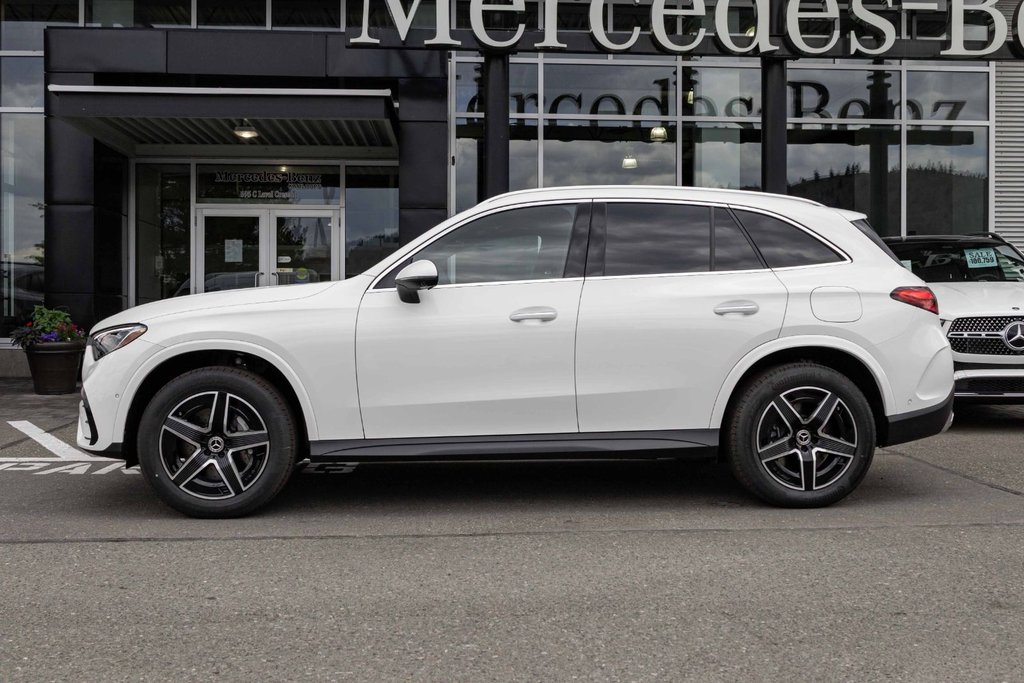 2026 Mercedes-Benz GLC 350e 4MATIC SUV in Kamloops, British Columbia - 6 - w1024h768px