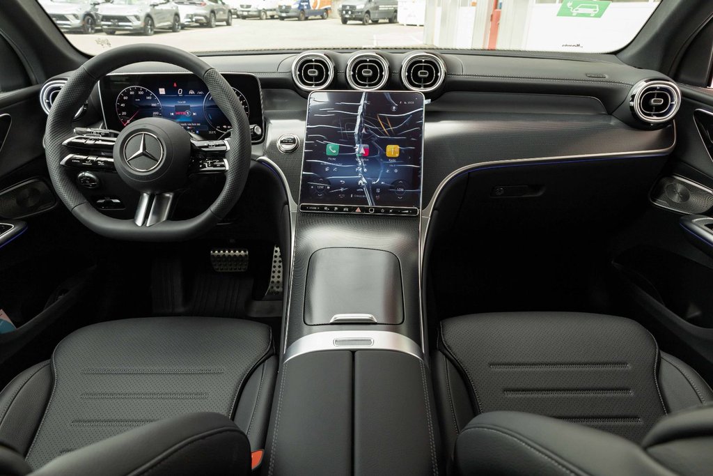 2026 Mercedes-Benz GLC 350e 4MATIC SUV in Kamloops, British Columbia - 19 - w1024h768px