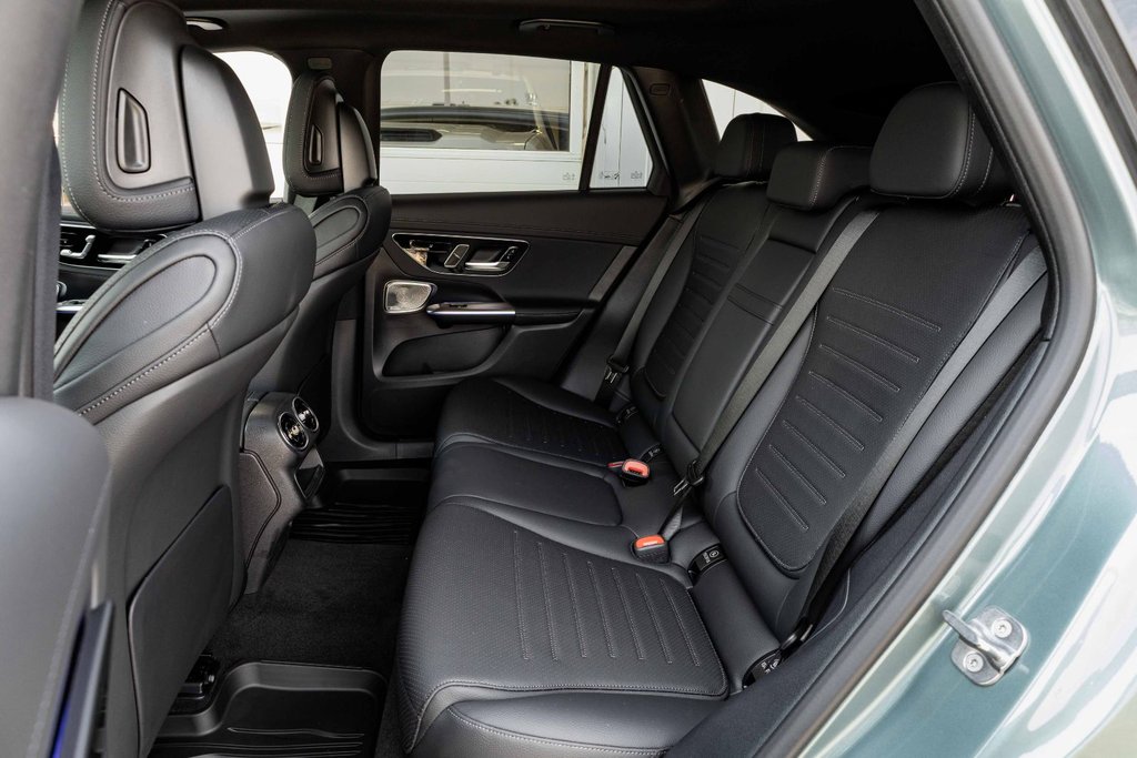 2026 Mercedes-Benz GLC 300 4MATIC SUV in Kamloops, British Columbia - 21 - w1024h768px