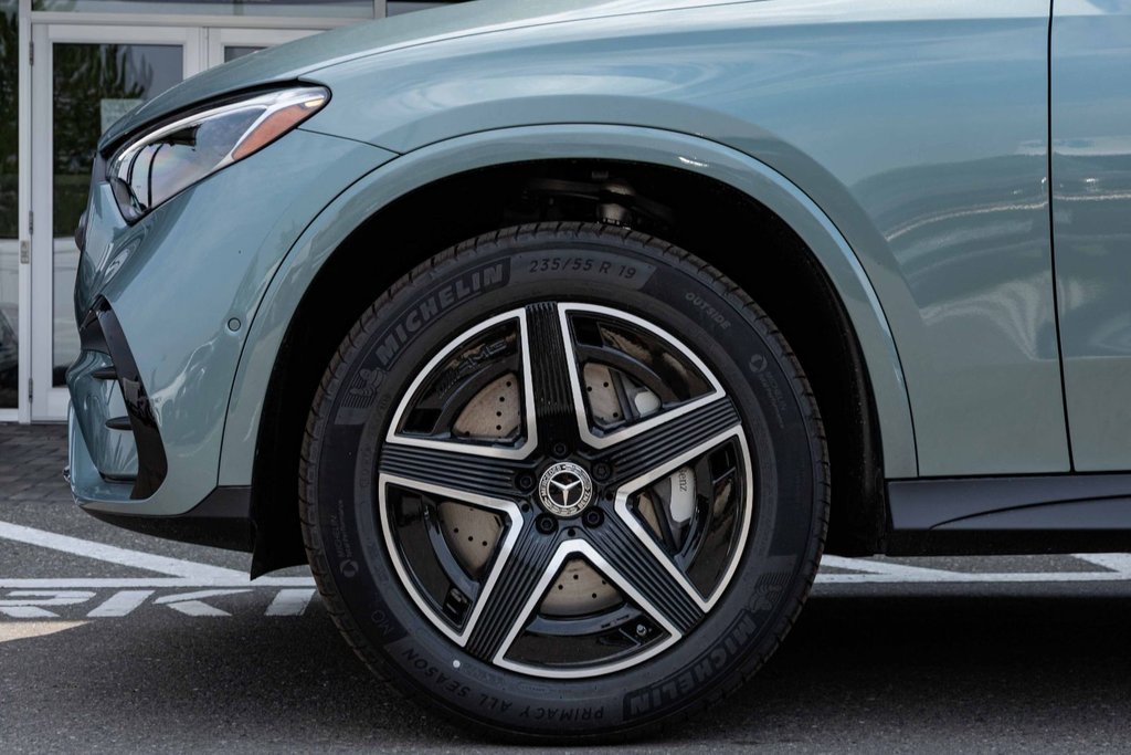 2026 Mercedes-Benz GLC 300 4MATIC SUV in Kamloops, British Columbia - 7 - w1024h768px