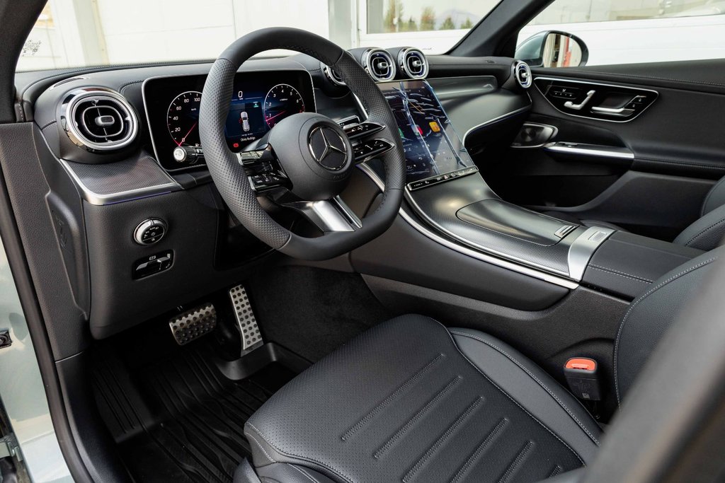 2026 Mercedes-Benz GLC 300 4MATIC SUV in Kamloops, British Columbia - 9 - w1024h768px